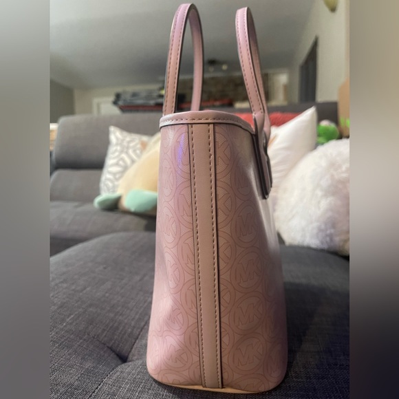 LIKE NEW MICHAEL KORS Jodie Small Logo Jacquard Tote Bag - Picture 5 of 8